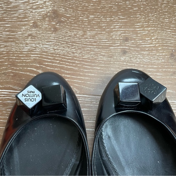 LOUIS VUITTON black flats size 38 - Picture 9 of 13